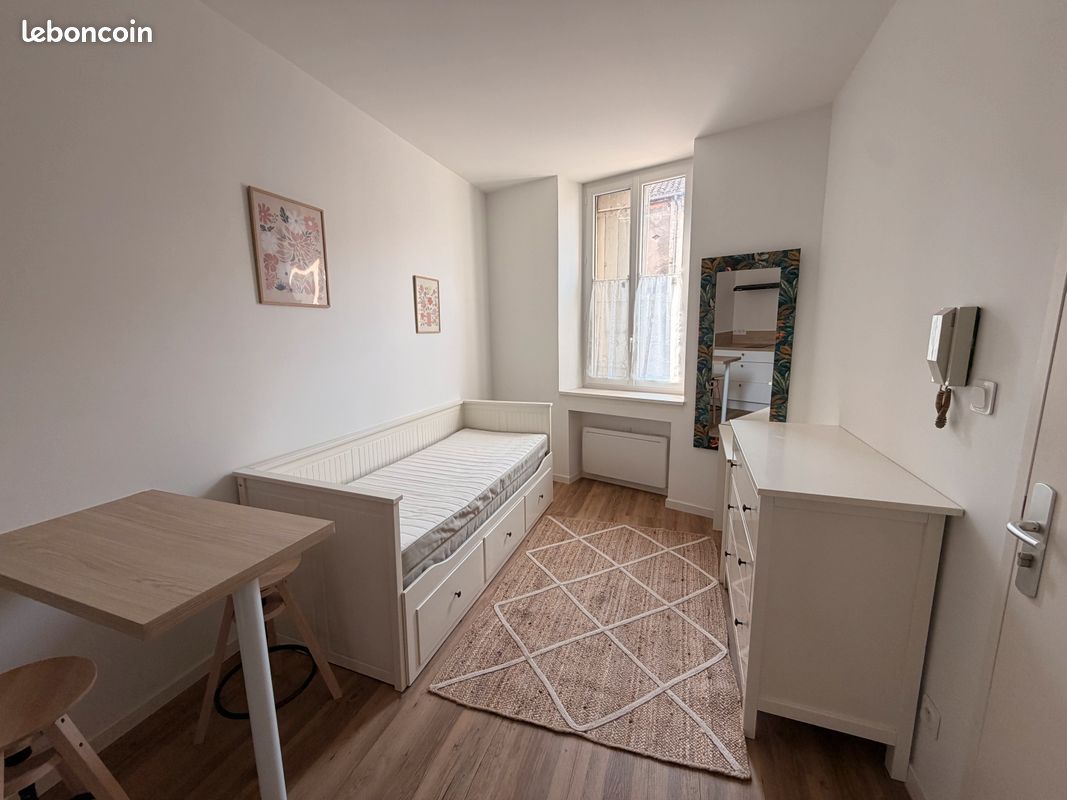 Appartement 1 pièce 18 m² · à Auch · 18 m² · 340 €