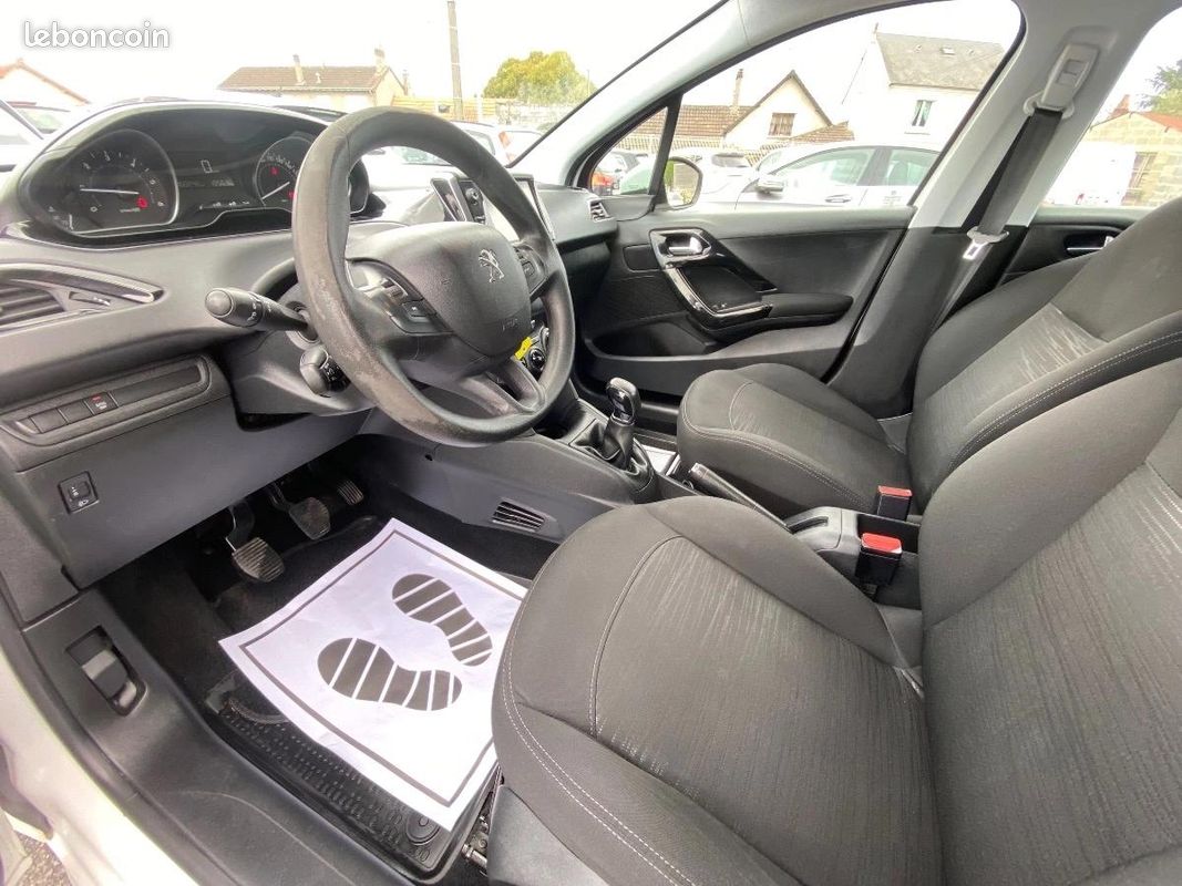 Peugeot 208 GENERATION-I SOCIETE 1.6 BLUEHDI 100 PACK CLIM START-STOP (image 14)