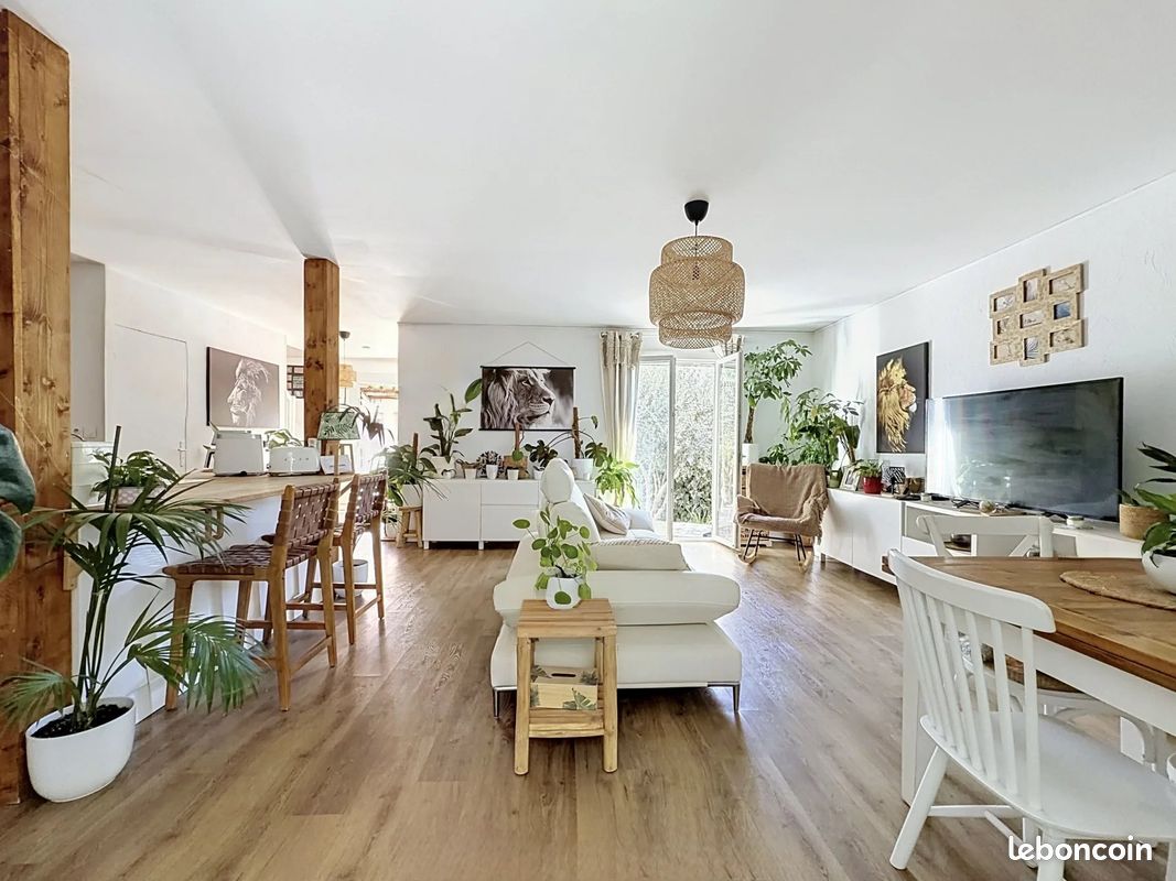 Maison 5 pièces 113 m² · à Carros · 113 m² · 530 000 €