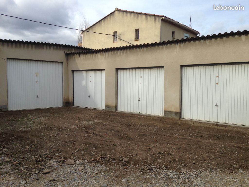 Parking 12 m² · à Avignon · 12 m² · 90 €