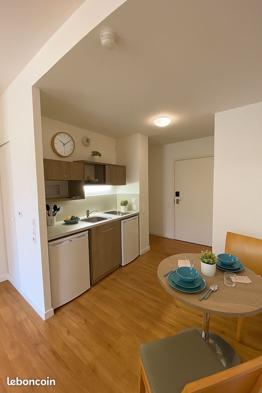 Parking 1 pièce 34 m² · à Laval · 34 m² · 550 €/mois