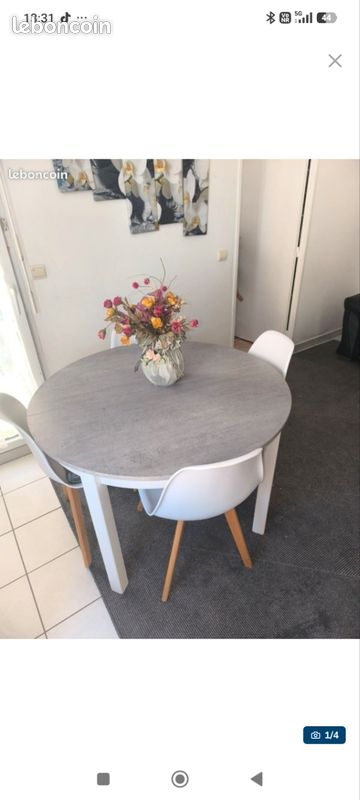 Table a manger et chaises (image 1)