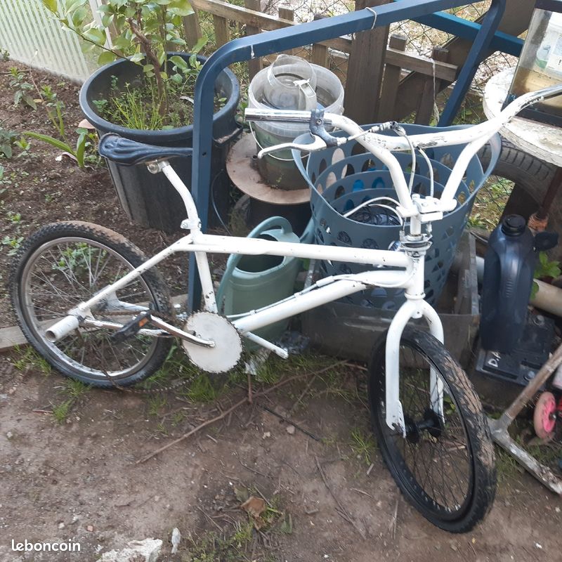 Bmx pour pieces ou à restaurer (image 1)