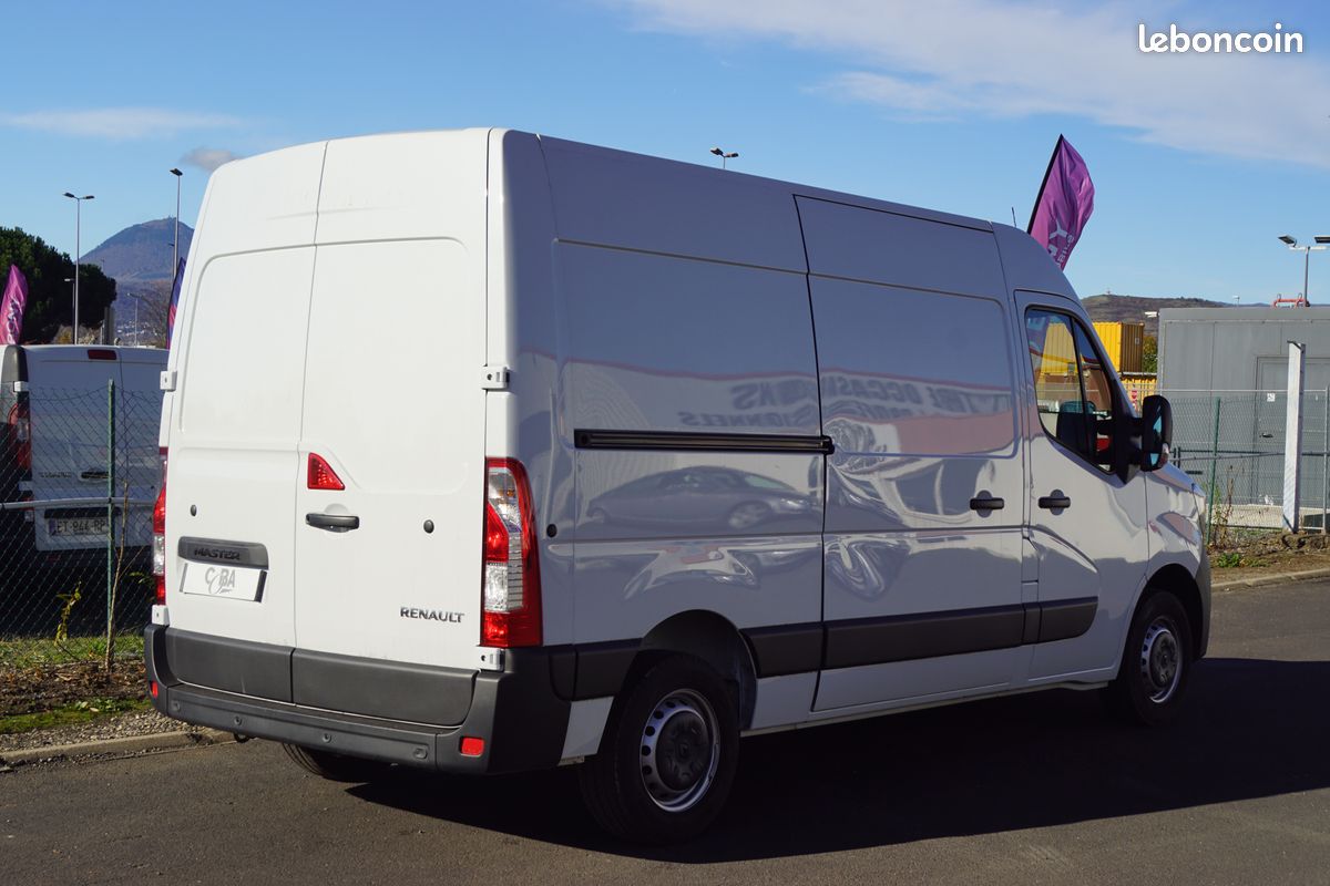 Master fourgon f3500 l2h2 blue dci 135 confort (PRIX HT 21 600) (image 2)