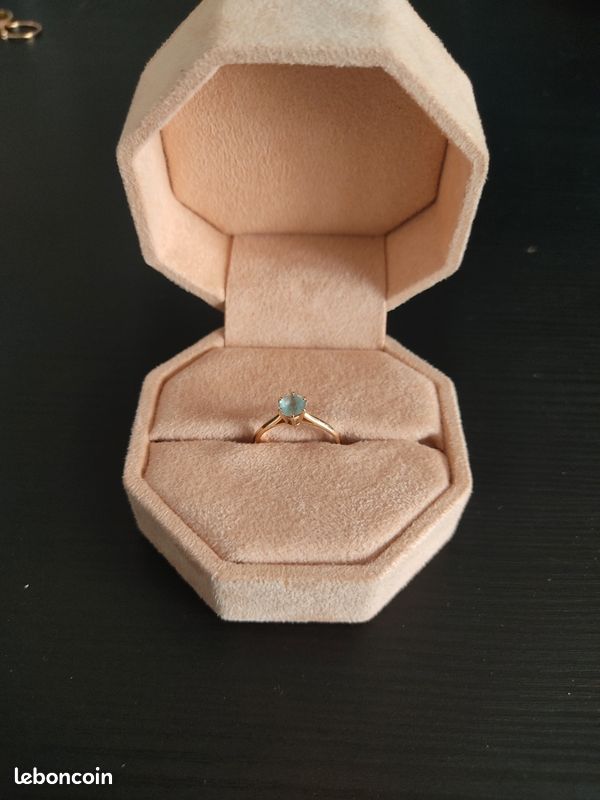 URGENT Bague solitaire or rose avec aigue marine taille 49