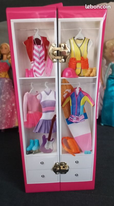 Barbie Fashionistas – Coffret Mallette Dressing – Poupée Et Accessoires – Mattel