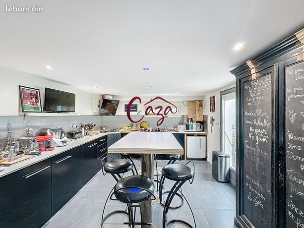 Maison 5 pièces 180 m²
