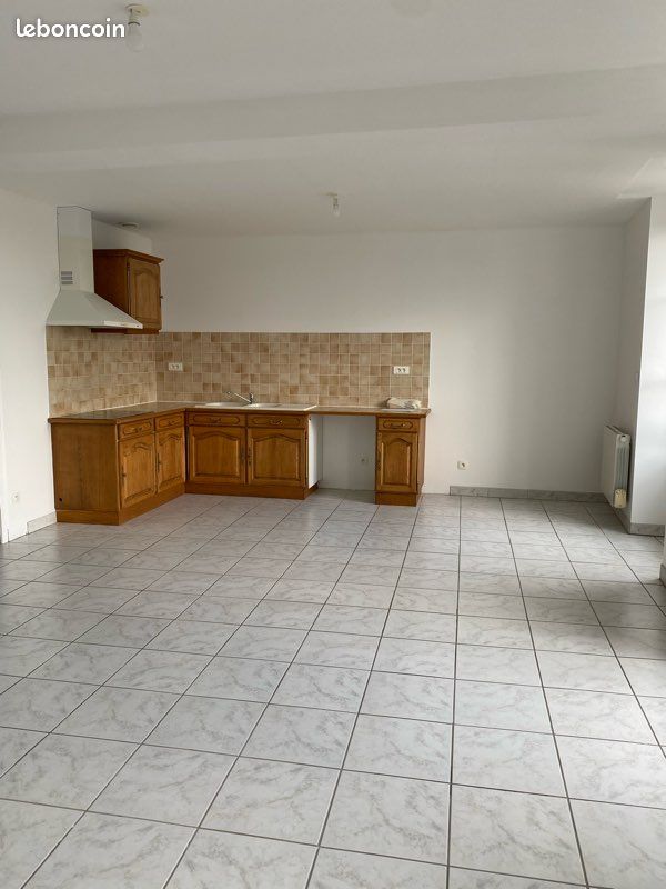 Appartement 3 pièces 75 m² · à Barbezieux-Saint-Hilaire · 75 m² · 480 €