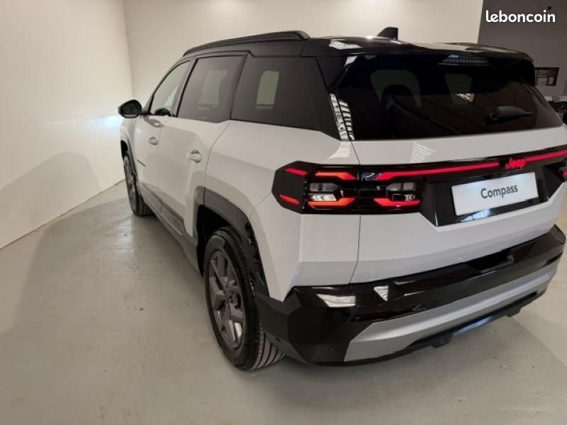 Jeep Compass 1.2 Turbo T3 145ch e-Hybrid First Edition BVR6 (image 5)