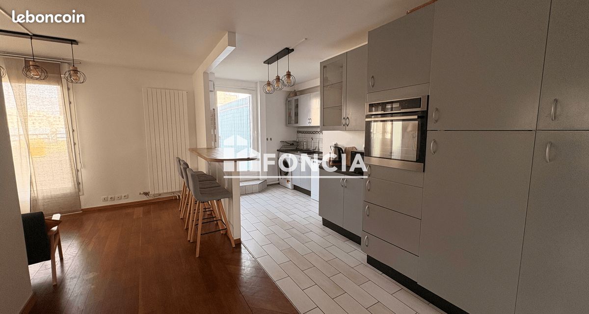 Room (image 9)