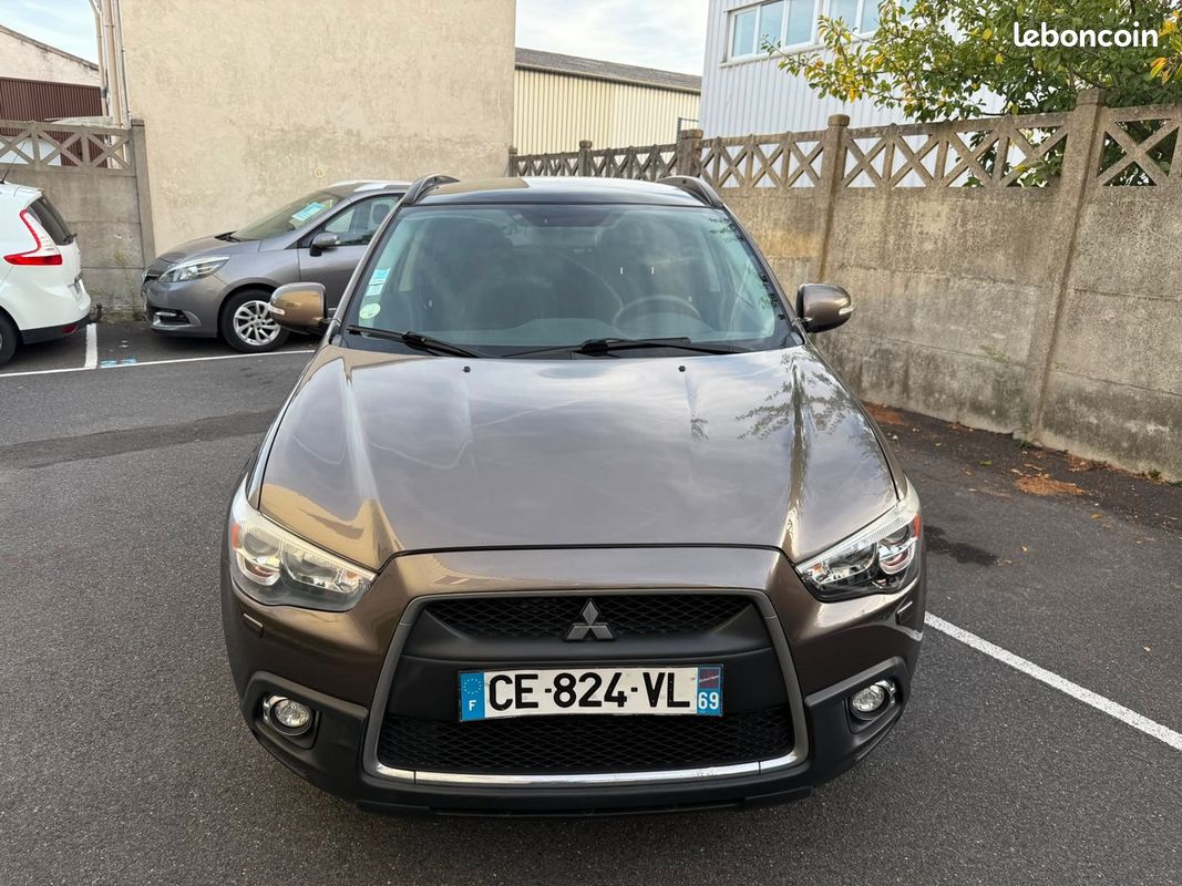 Mitsubishi ASX 1.8 D-ID 115 CV intenses 1ers mains garantis 6 mois (image 2)