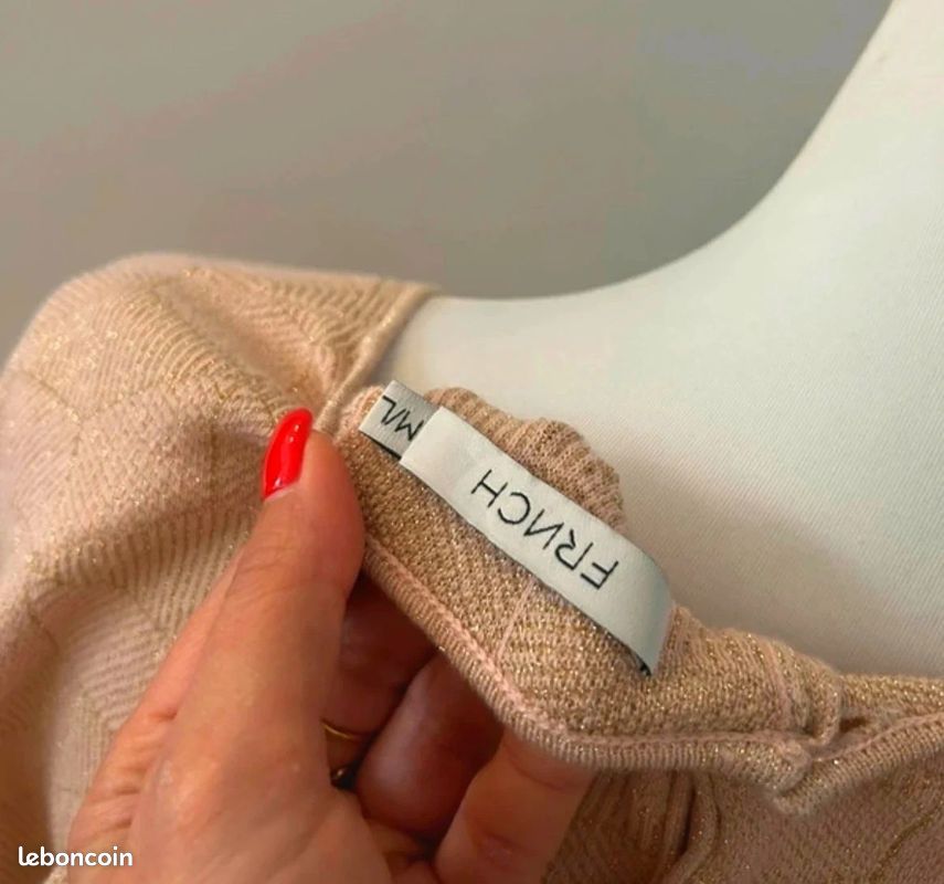 Frnch robe pull beige doré taille M/L (image 3)