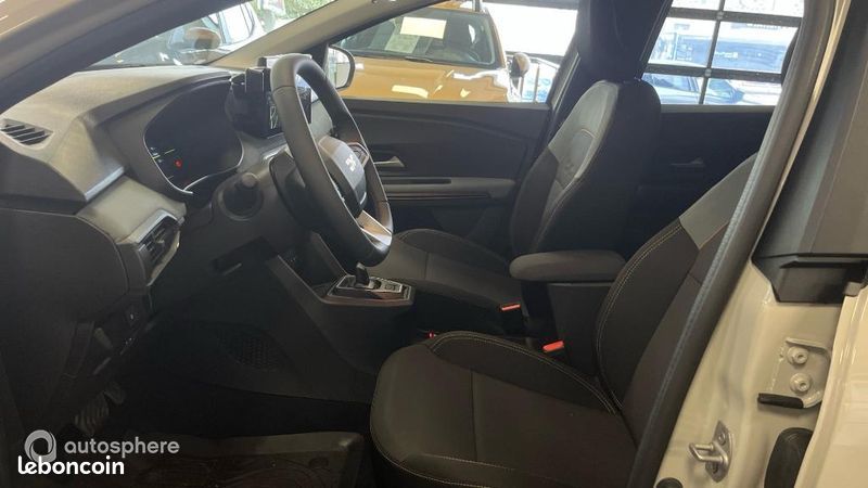 Dacia Jogger 1.8 hybrid 155ch Expression 5 places -25 (image 12)