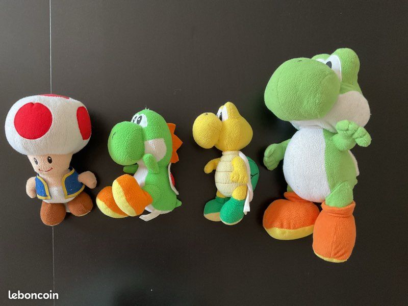 Lot de 4 peluches mario bros (image 1)
