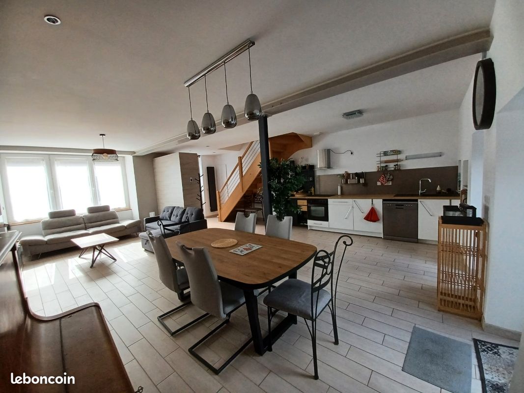 Maison 3 pièces 92 m² · à Chârost · 92 m² · 150 000 €