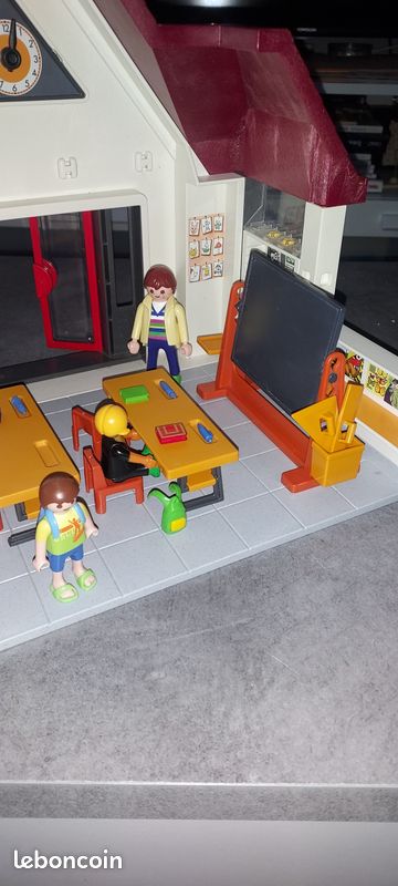 Ecole playmobil (image 2)