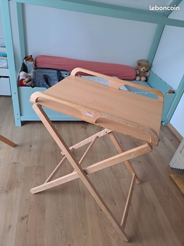 Table à langer pliable (image 1)