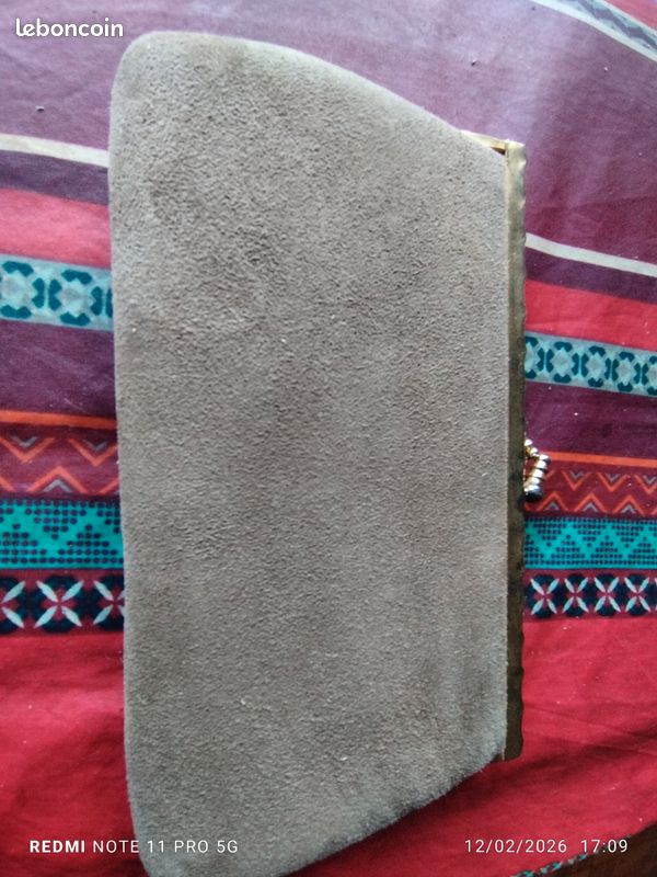Pochette en daim vintage marron clair (image 2)
