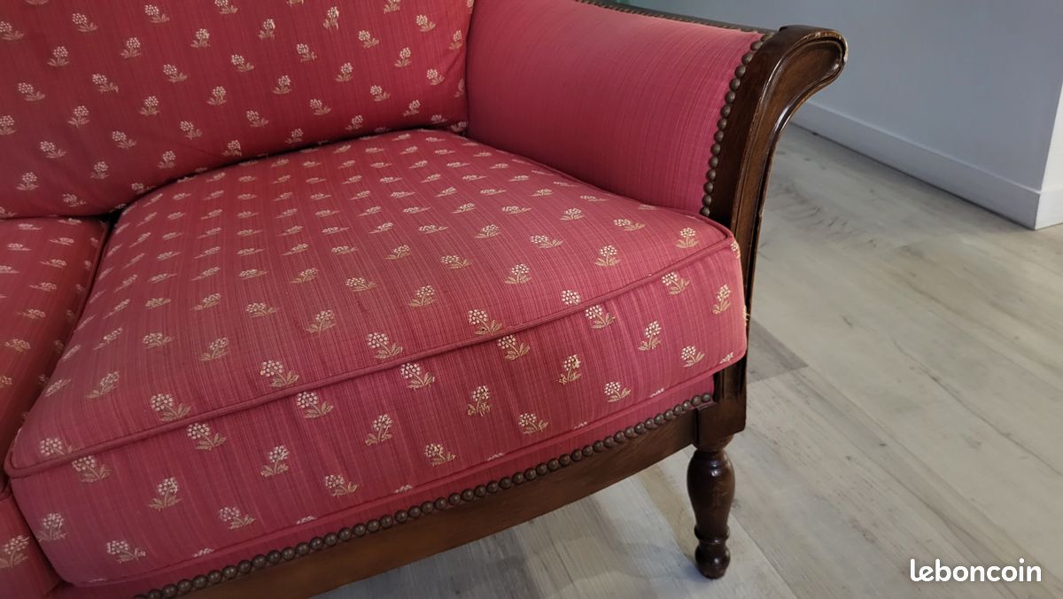 Vente d'un ensemble de deux canapés et d'un fauteuil (image 5)