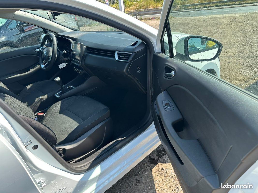 RENAULT Clio V 5 Portes 1.0 TCe 12V 90 cv (image 7)