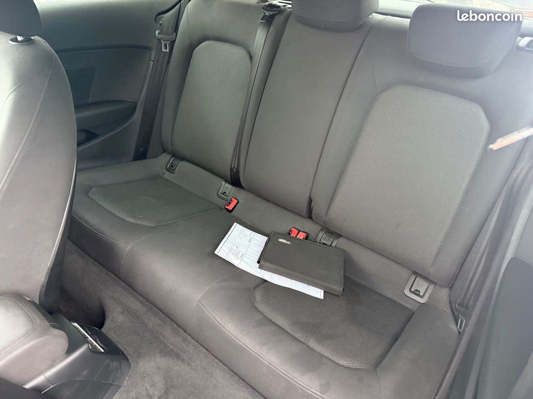 Audi a3 1.6 tdi 110ch design s tronic 7 garantie (image 6)