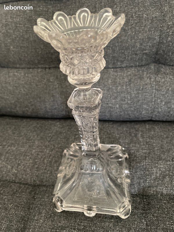 1 PAIRE DE BOUGEOIR en verre ciselé ( LE LION ET LA ROSE ) en parfait état (image 6)