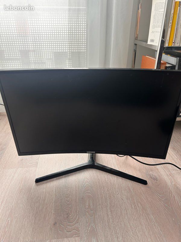 Pc gaming complet écran clavier souris (image 4)
