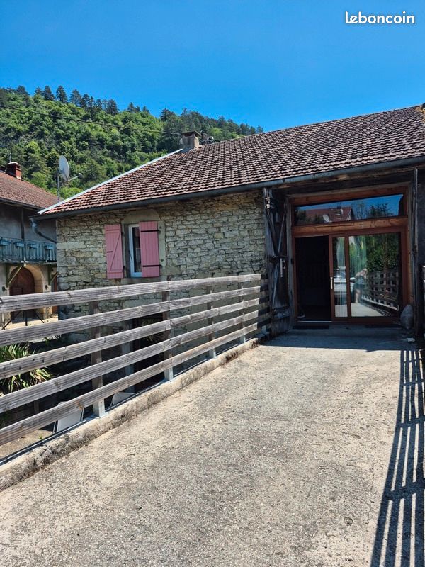 Maison 6 pièces 160 m² · à Lect · 160 m² · 125 000 €