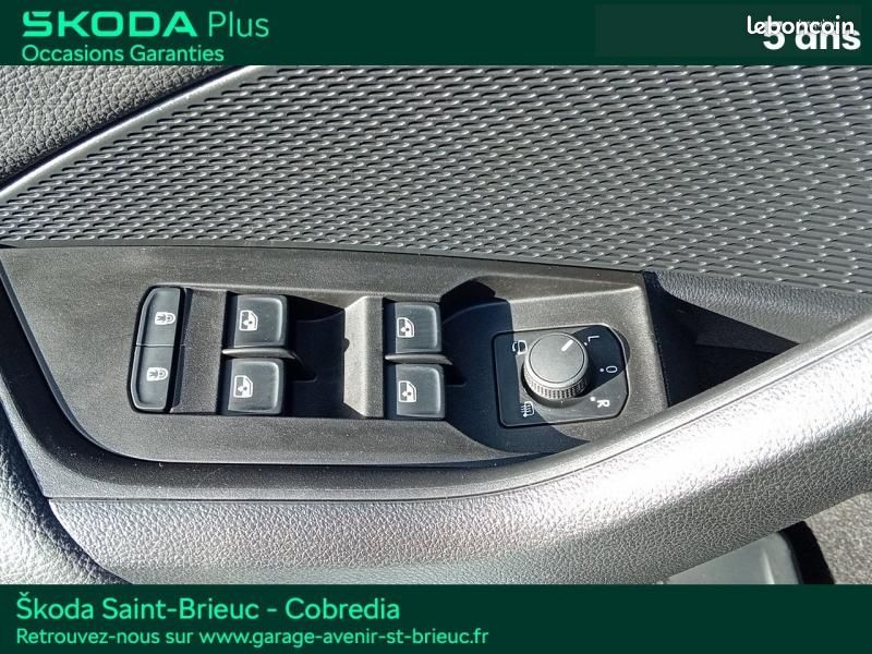 Skoda Octavia Combi 2.0 TDI SCR 150ch Sportline DSG7 (image 20)