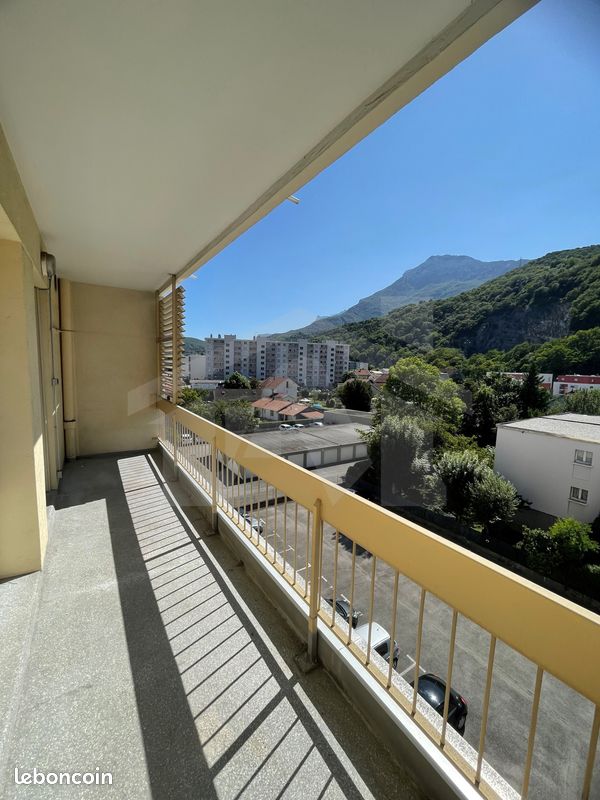 Appartement 3 pièces 60 m² · à Seyssinet-Pariset · 60 m² · 742 €/mois