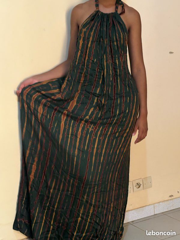 Robe dos nu (image 1)
