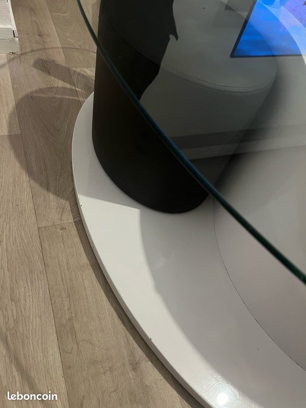 Table base (image 4)