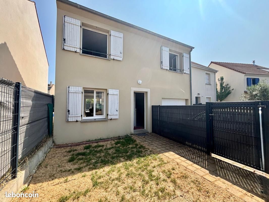 Maison 5 pièces 85 m² · à Étampes · 85 m² · 249 600 €