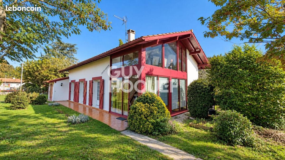 Maison 5 pièces 126 m² · à Espelette · 126 m² · 450 000 €