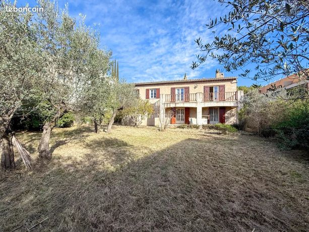 Villa 6 pièces 179 m²