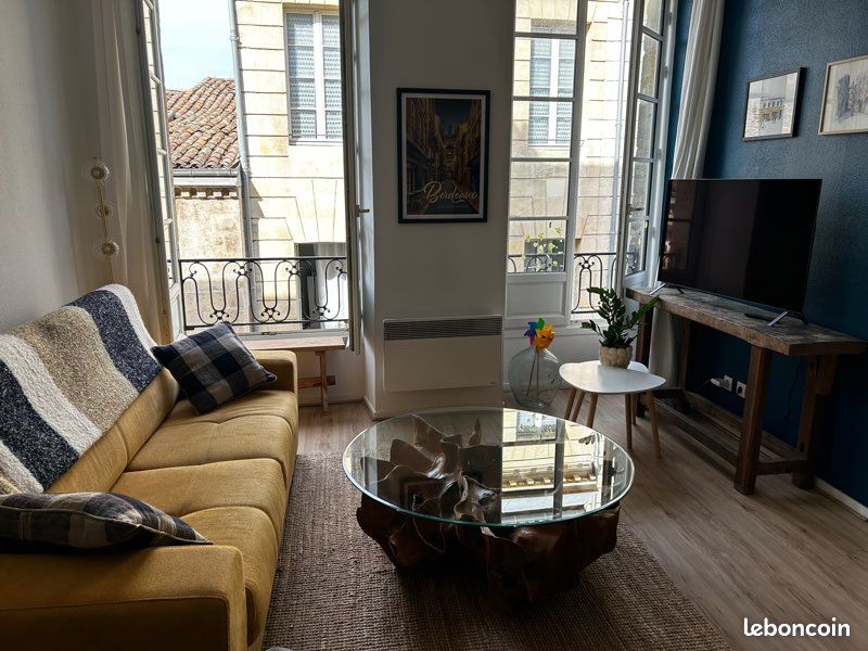 Appartement 3 pièces 48 m² · à Bordeaux · 48 m² · 990 €/mois