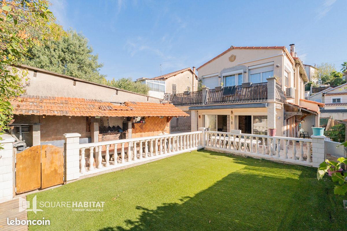 Maison 9 pièces 165 m² · à Marseille · 165 m² · 560 000 €