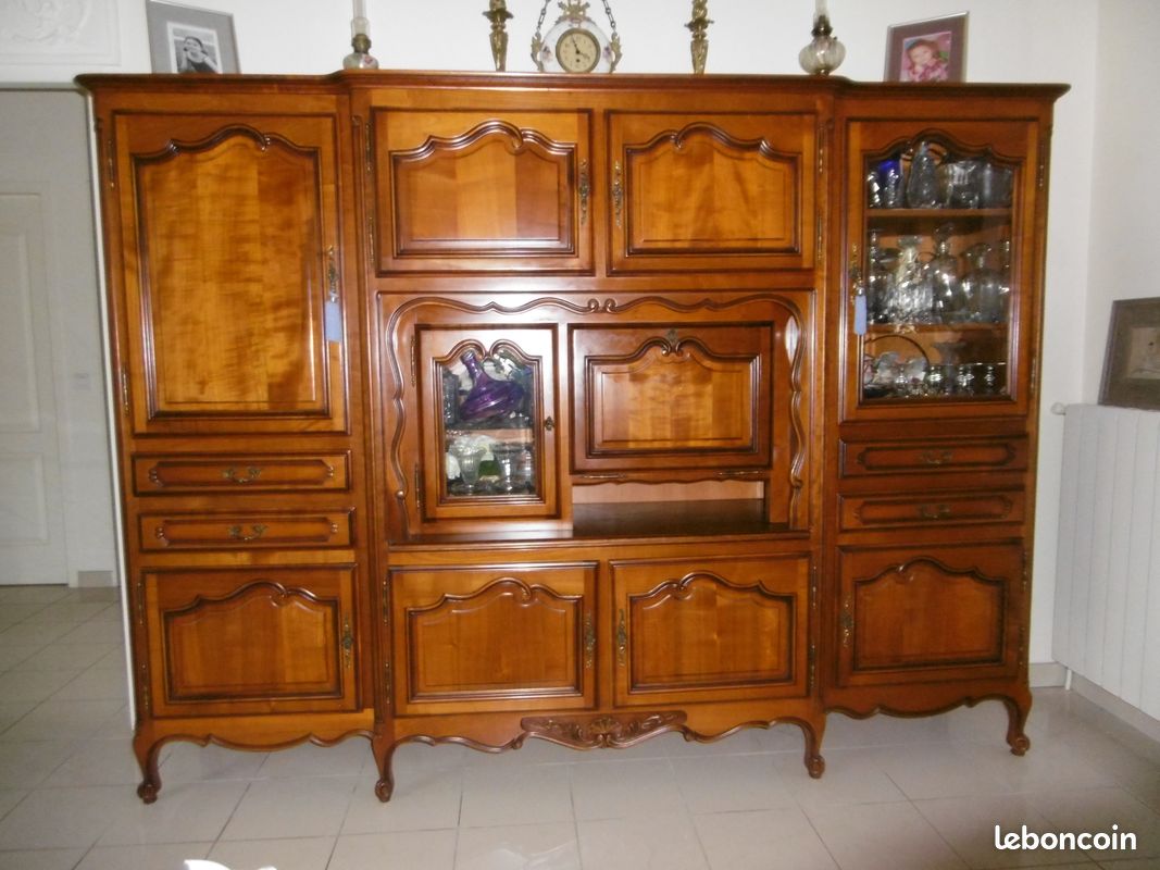 Meuble de séjour en merisier (image 1)