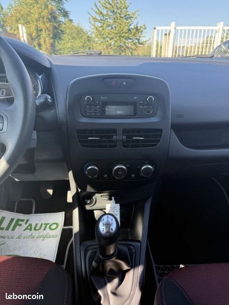 Renault CLIO IV 1.5 DCI 75CH ENERGY LIFE 5P (image 12)