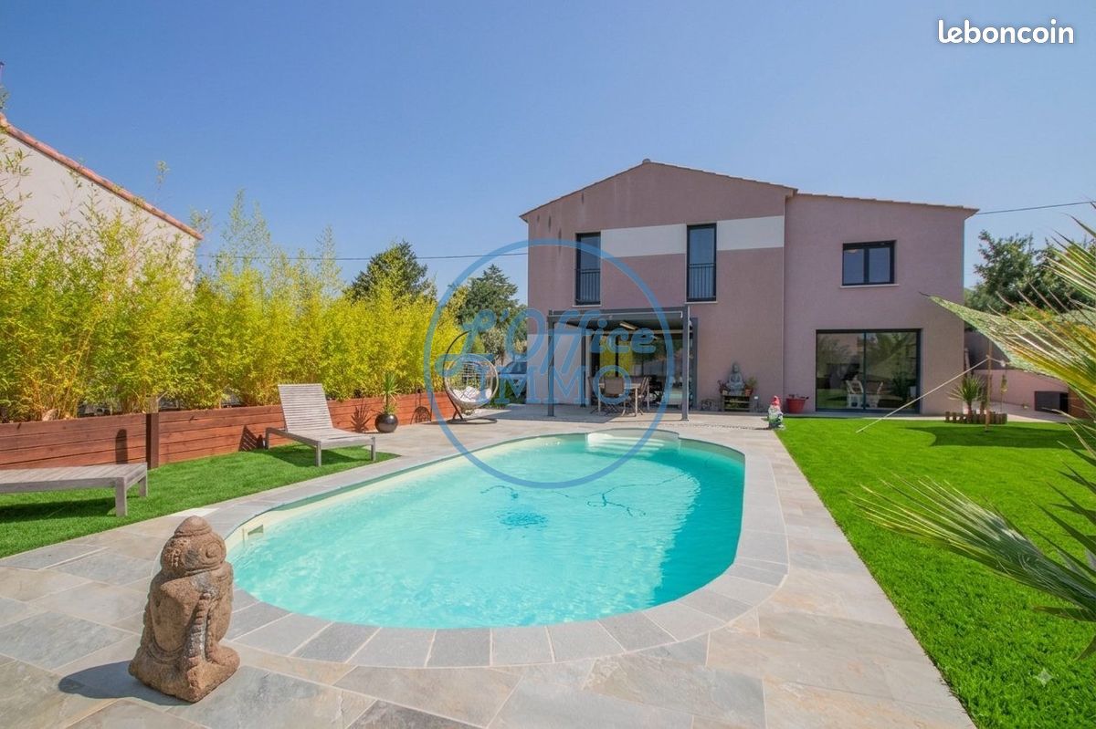 Villa 5 pièces 120 m² (image 1)