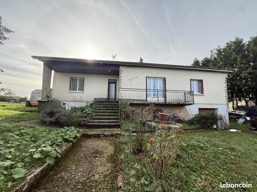 Maison 5 pièces 126 m² · à Ruffec · 126 m² · 99 500 €