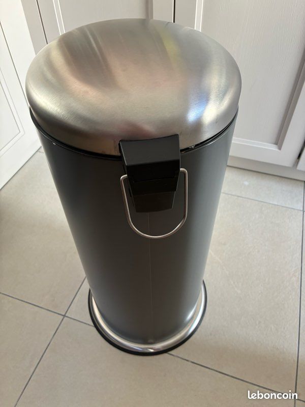 Poubelle à pédale IKEA MJÖSA 30 litres (image 5)
