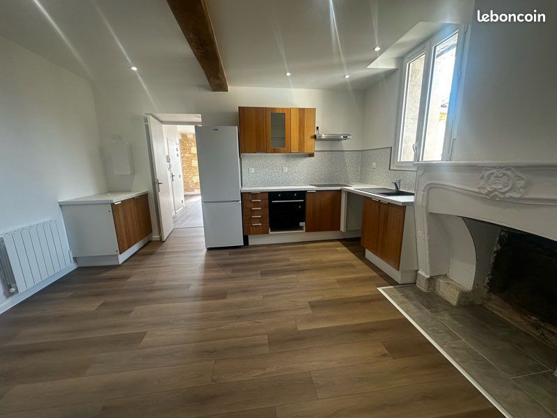 Appartement 3 pièces 53 m² · à Blaye · 53 m² · 680 €