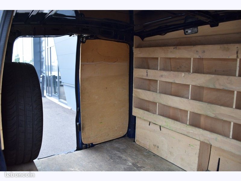 Mercedes Vito Fourgon 114 CDI Compact / L1 - 22 990 HT (image 18)