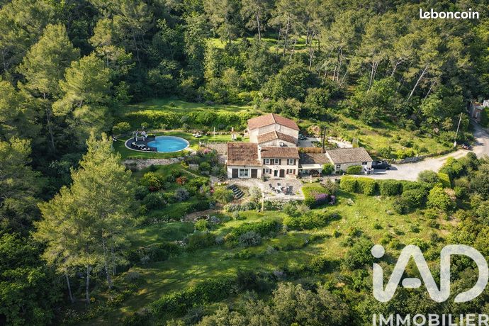 Maison 5 pièces 143 m²