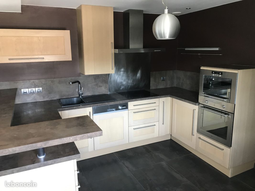 Appartement 3 pièces 80 m² · à Romans-sur-Isère · 80 m² · 820 €/mois