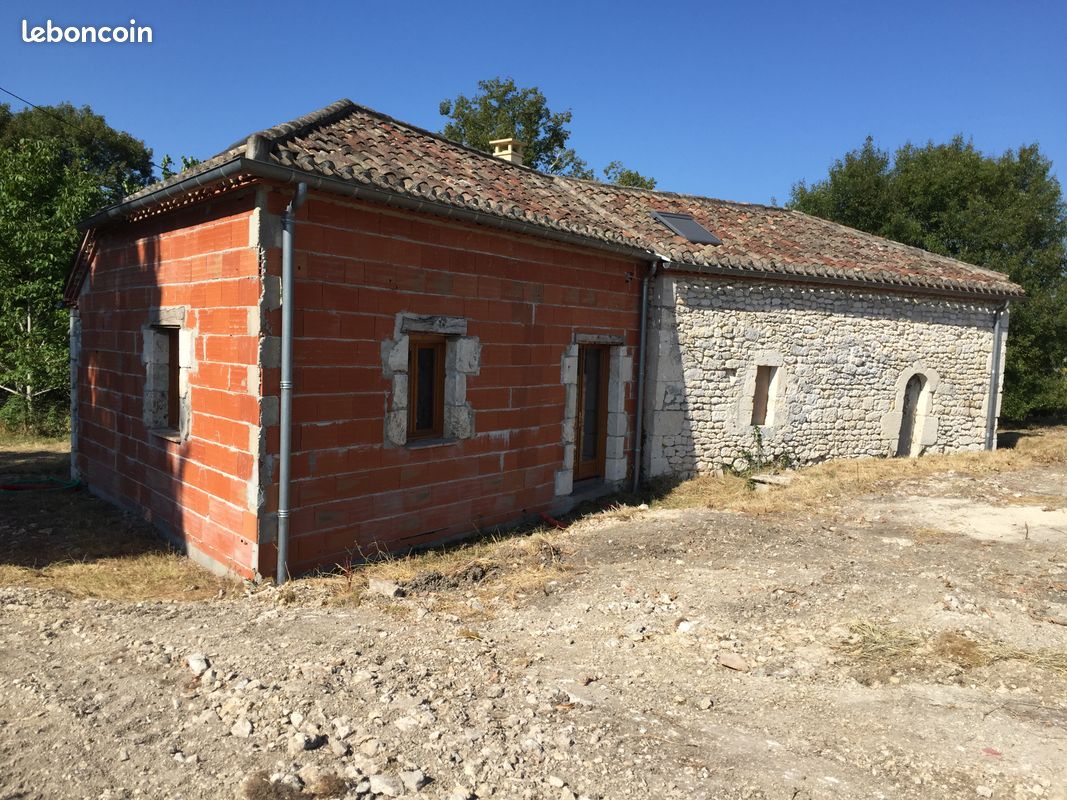 Maison 6 pièces 135 m² · à Montaigu-de-Quercy · 135 m² · 82 000 €