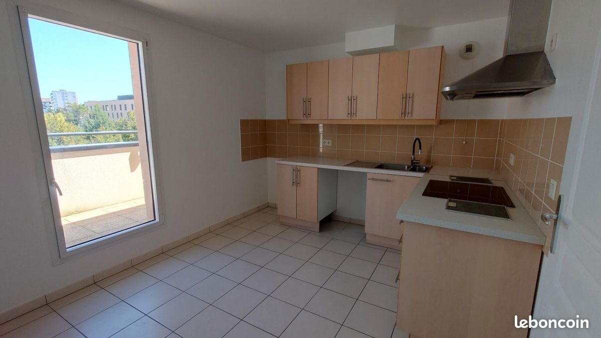 Appartement 4 pièces 102 m² · à Compiègne · 102 m² · 1 215 €/mois