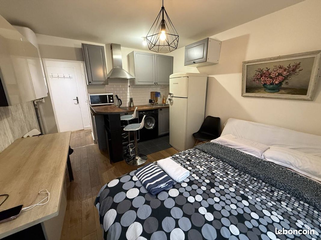 Appartement 1 pièce 16 m² · à Paris · 16 m² · 690 €