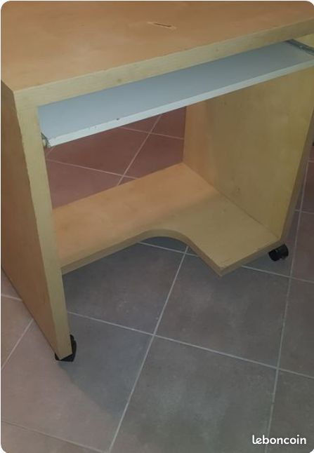 Bureau ikea (image 2)